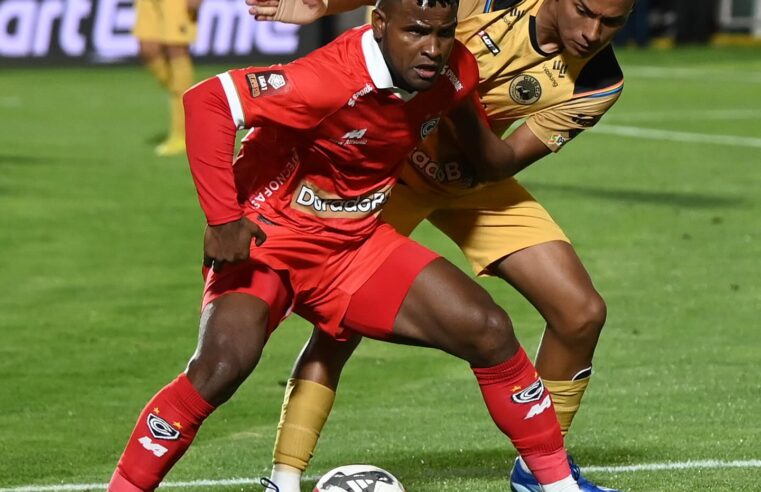 Cienciano se olvidó de ganar los Clásicos y se podría quedar sin DT