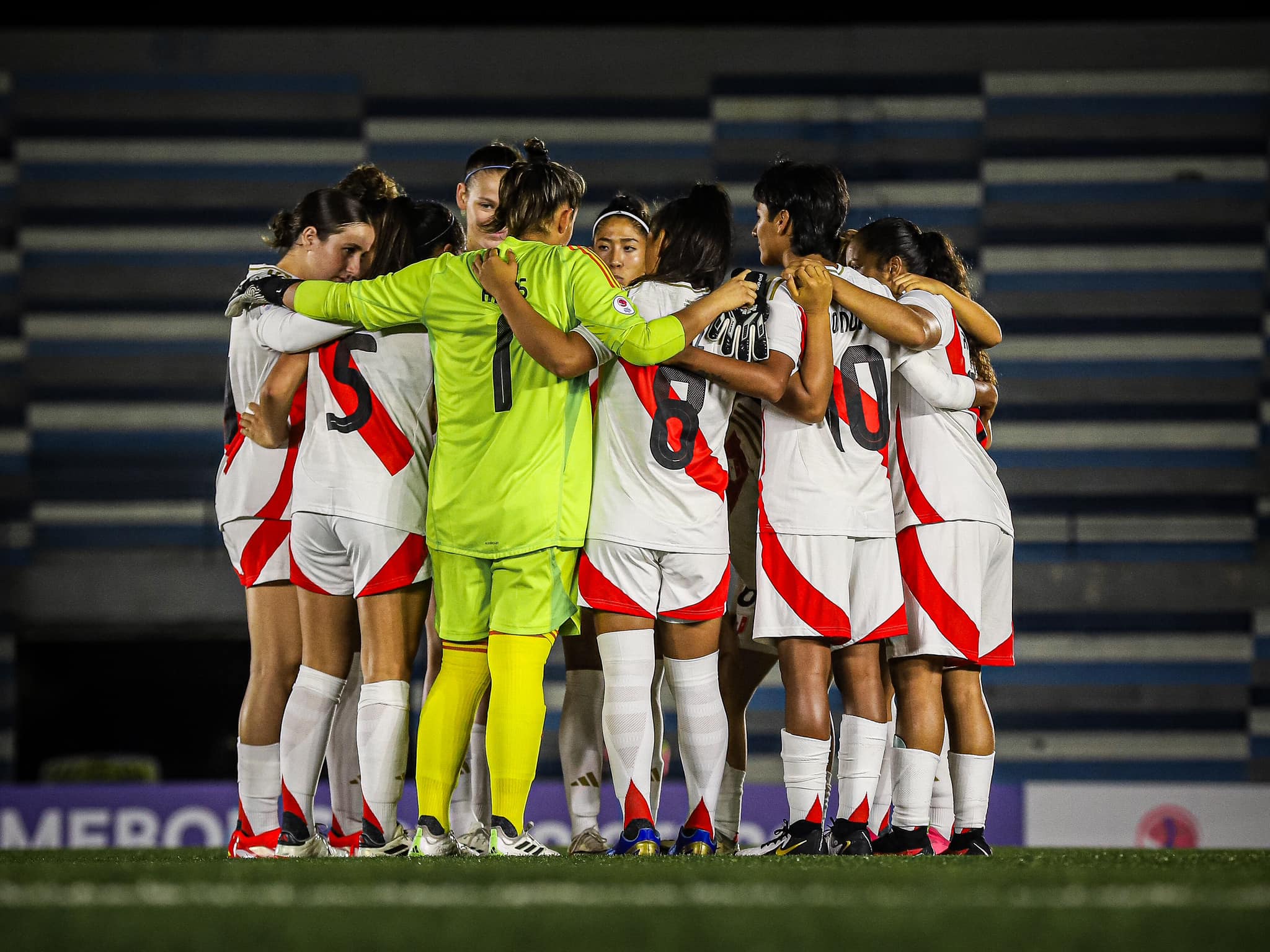 Perú juega hoy partido clave en busca de la clasificación