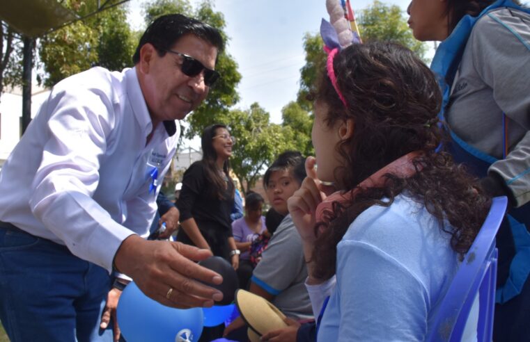 Bustamante y Rivero se unió al Día Mundial del Autismo