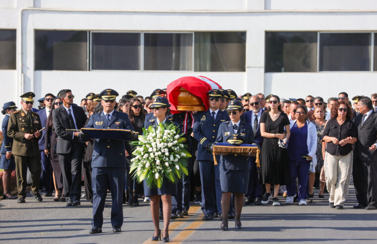 FAP RINDIÓ HOMENAJE A FALLECIDO PILOTO