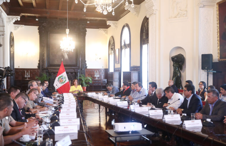 Presidenta Boluarte se compromete a declarar en emergencia Arequipa