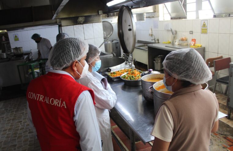 En Hospital Honorio Delgado preparan los alimentos en malas condiciones