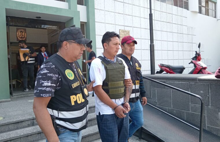 Detienen a presunto estafador acusado de desmantelar camionetas