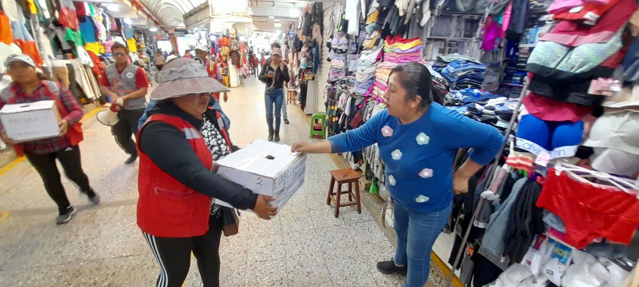 Comerciantes del Avelino se solidarizan con vendedores de Cuatro Suyos