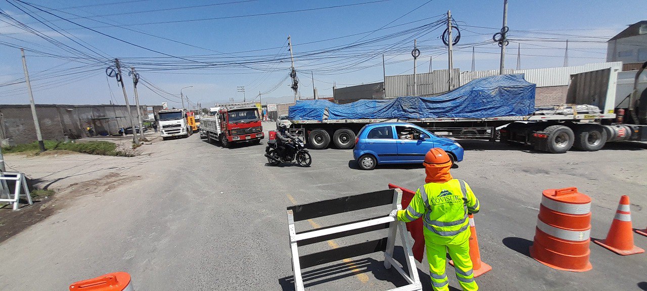 Cuestionan cierre intempestivo de tramo de alto tránsito en Vía de Evitamiento