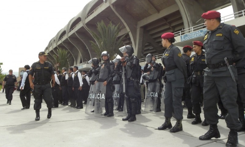 PNP acompañará a barristas de Melgar y Alianza Lima antes de partido