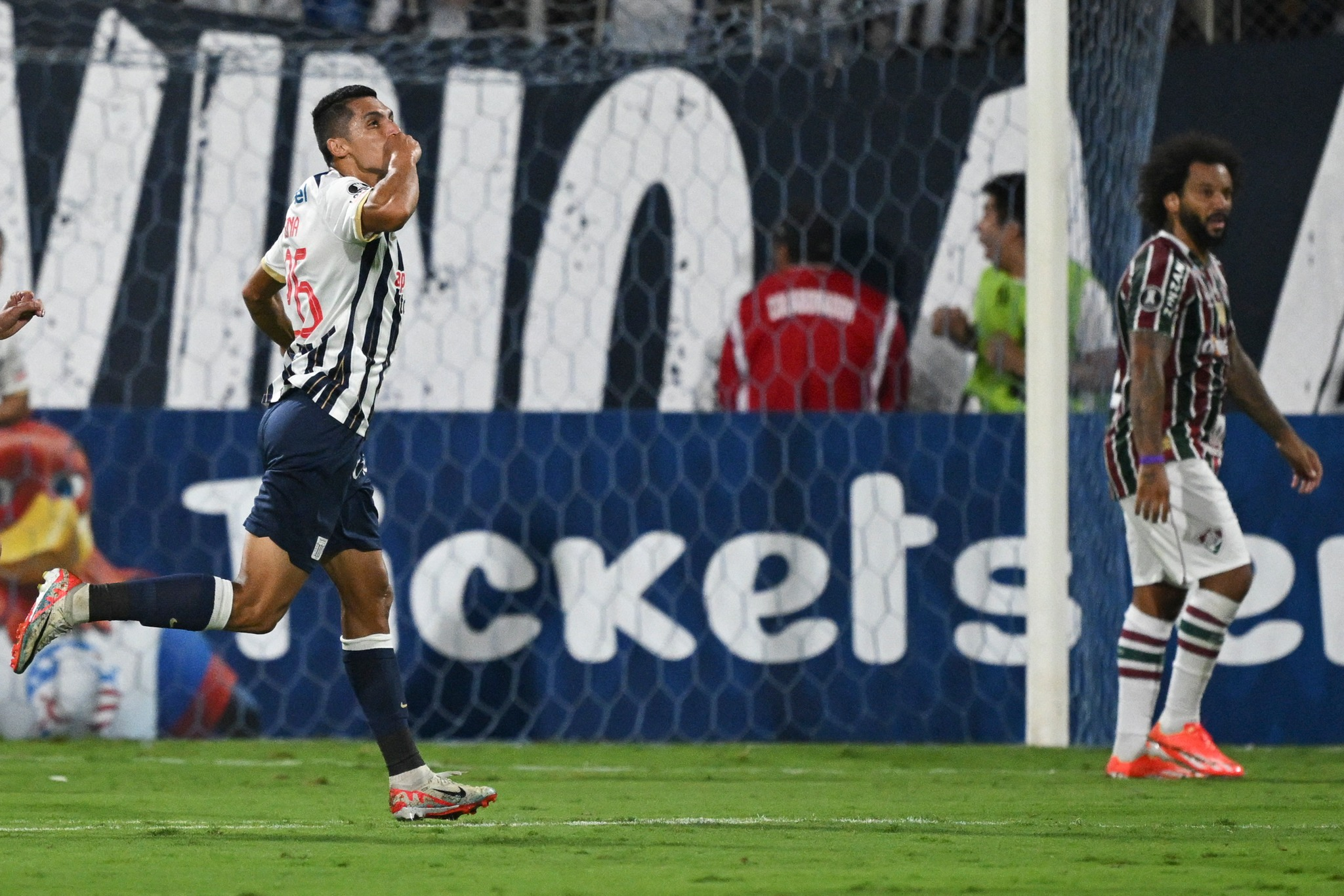 Kevin Serna es voceado para jugar en la Selección Peruana