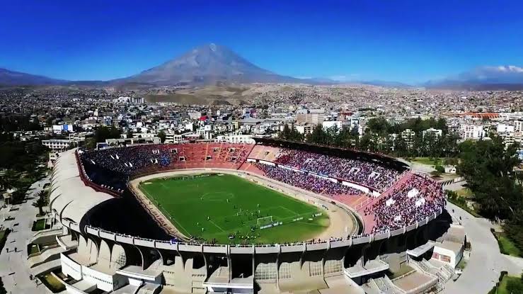 ¿Cuándo empezó el fútbol en Arequipa?