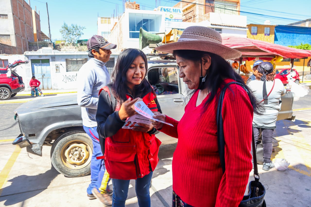 Municipalidad de Cayma inició campaña de empadronamiento masivo