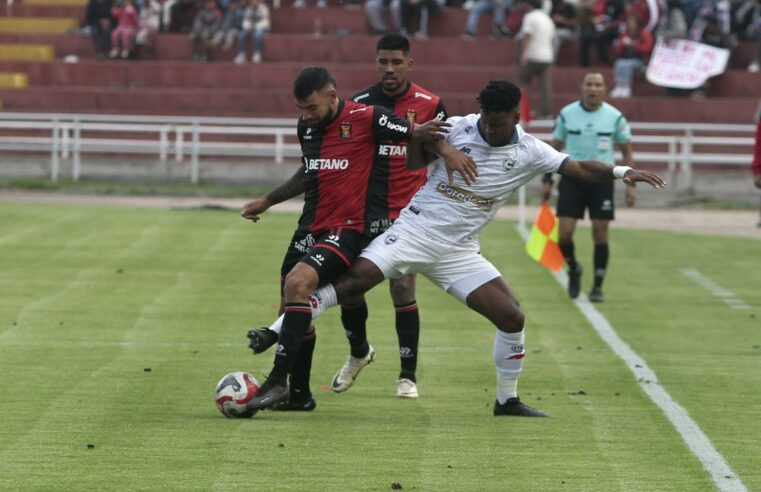 Los extranjeros obligados a levantar en FBC Melgar