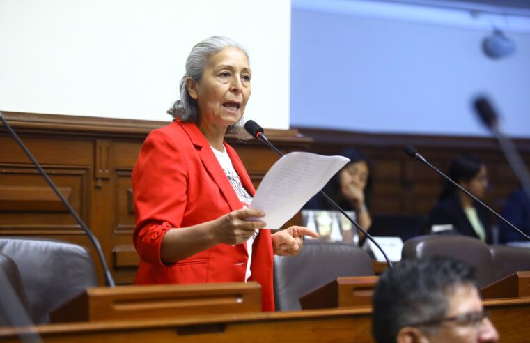 Los congresistas por Arequipa promueven saludos a instituciones