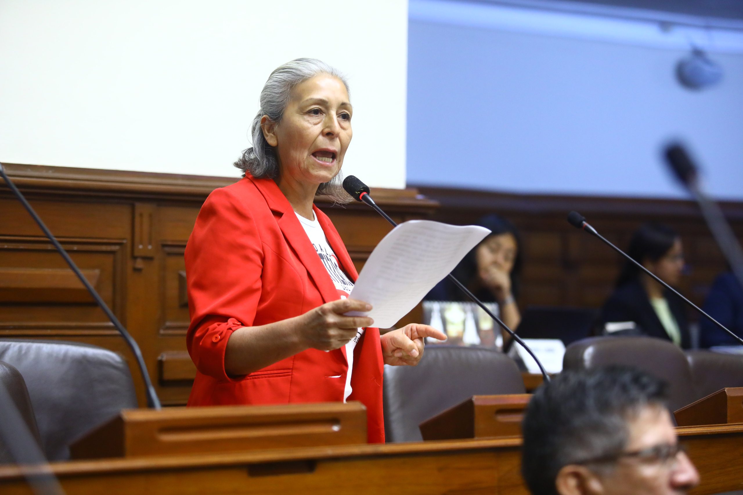 Los congresistas por Arequipa promueven saludos a instituciones