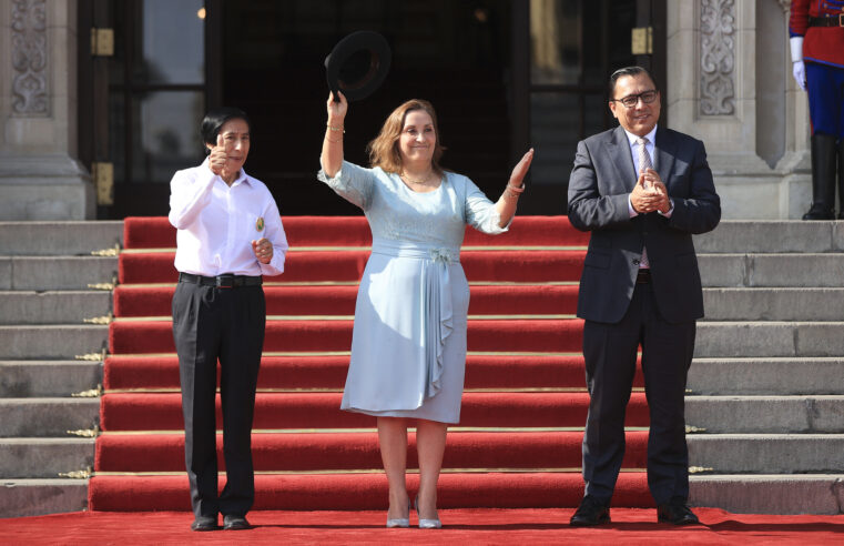Congresistas de izquierda impulsan nueva vacancia contra Boluarte