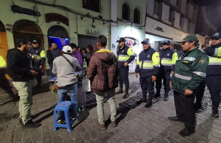 Señalan falta de policías municipales para controlar comercio ambulatorio