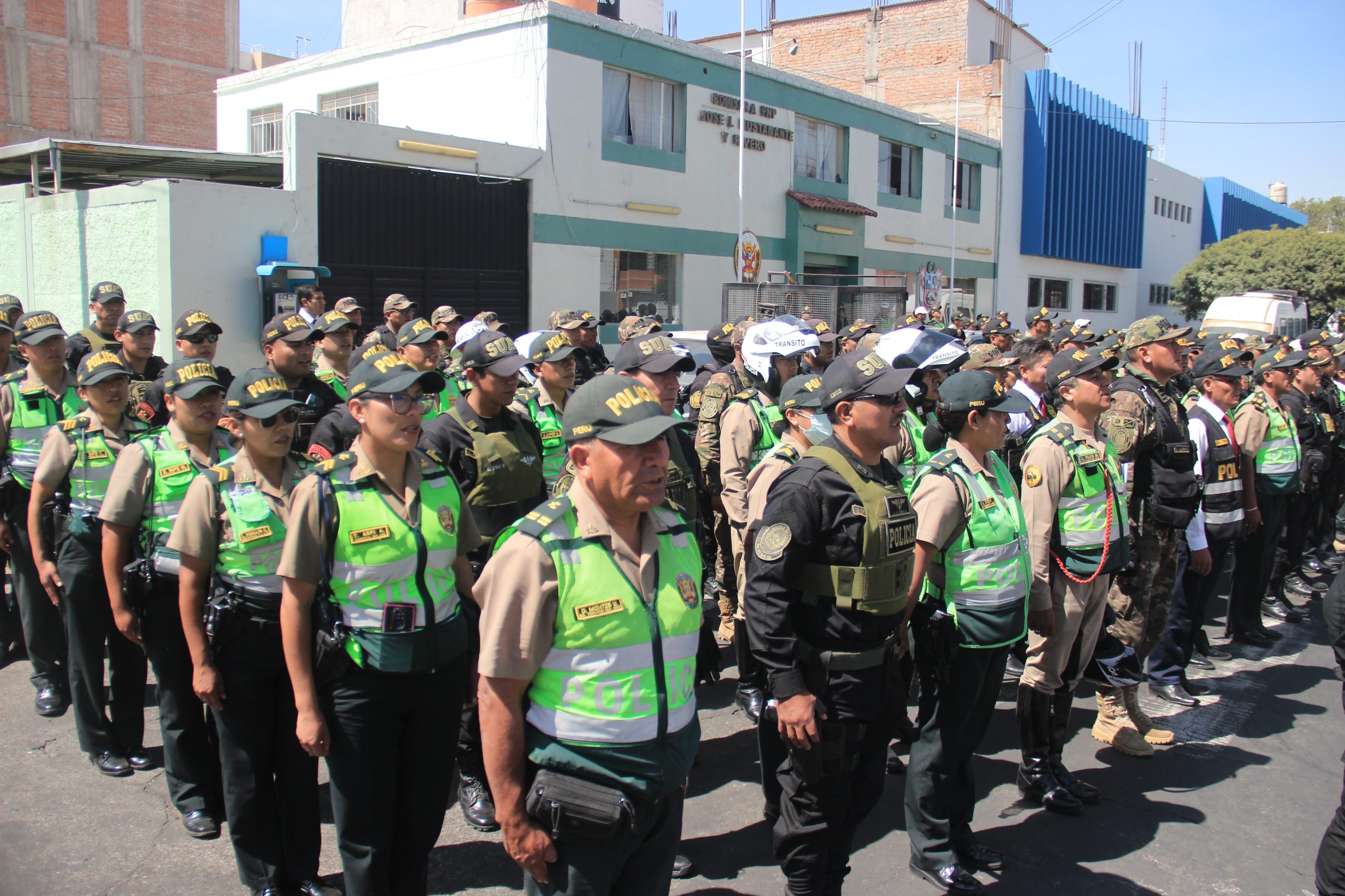 Reunión de alcaldes con presidenta Boluarte por extensión de emergencia aún sin fecha