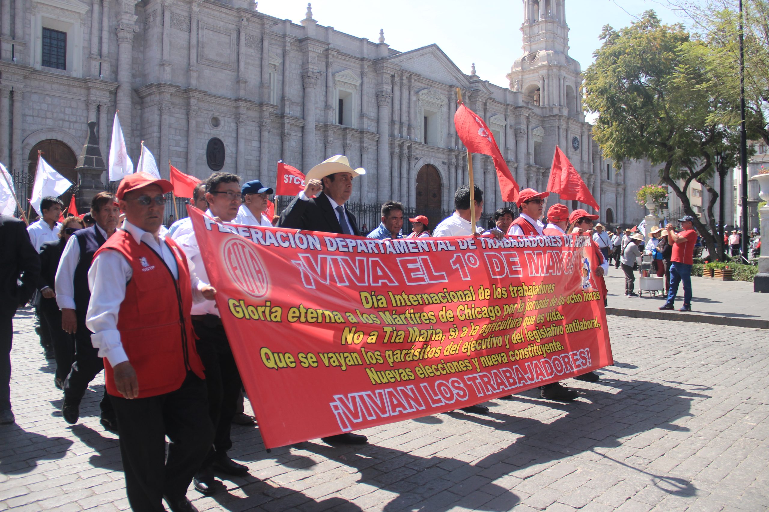 FDTA celebra el Día del Trabajo con marcha por calles céntricas