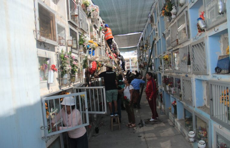 Cementerio La Apacheta recibió miles de visitantes durante Día de la Madre 