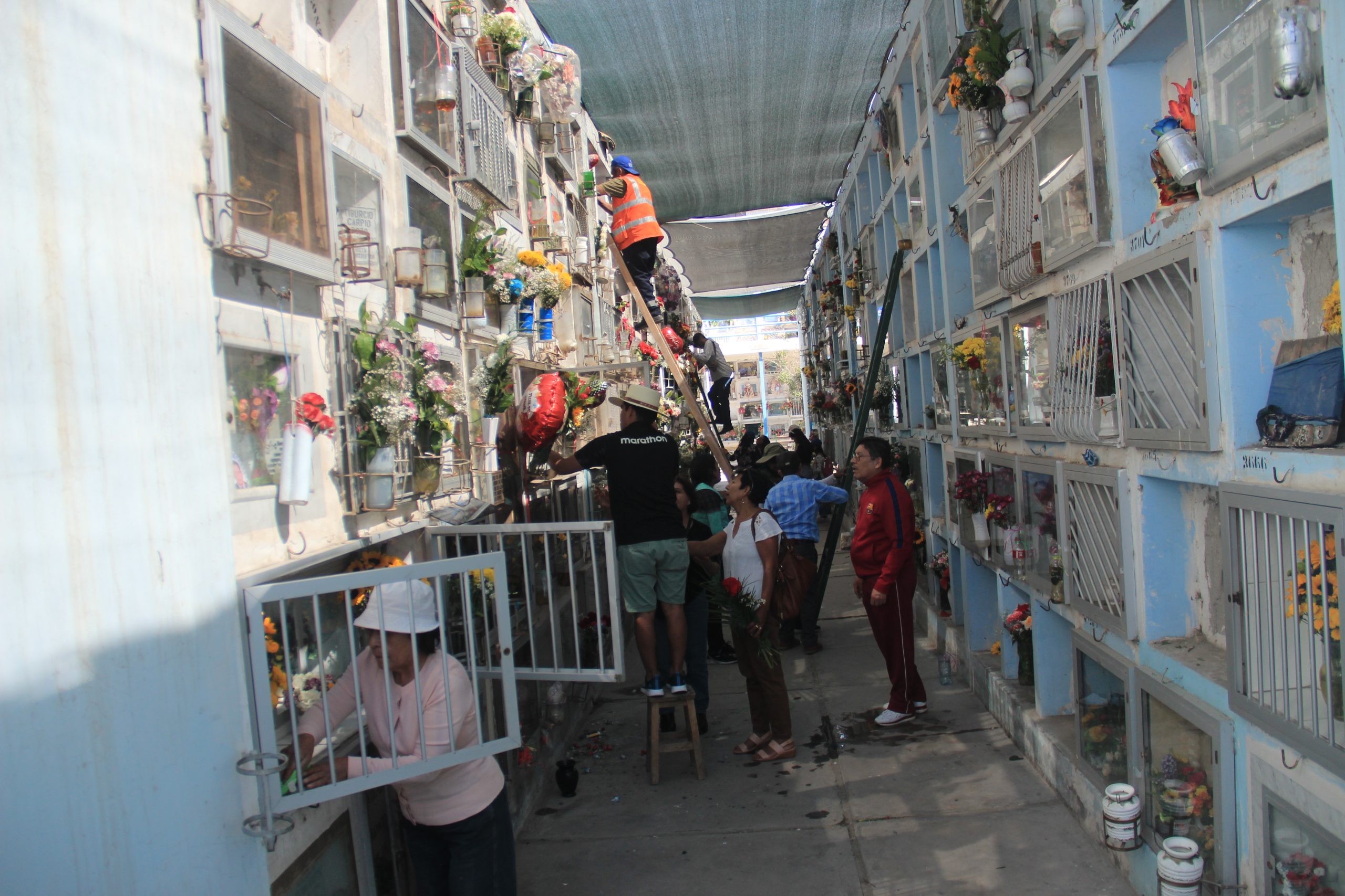 Cementerio La Apacheta recibió miles de visitantes durante Día de la Madre 