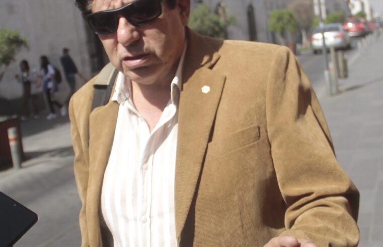 Impla sin directores desde hace mes y medio