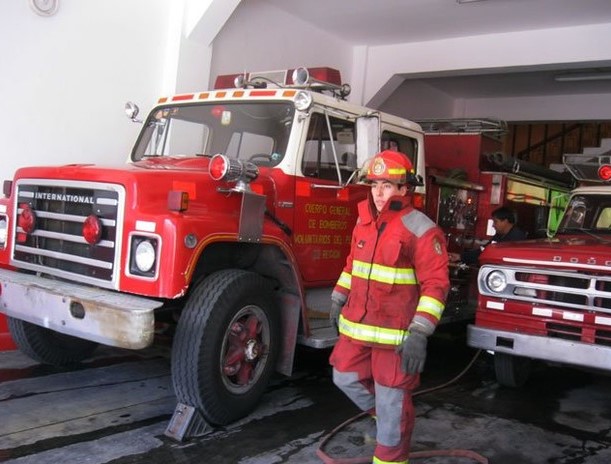 El principal desafío para que bomberos lleguen a incendios es el tráfico vehicular