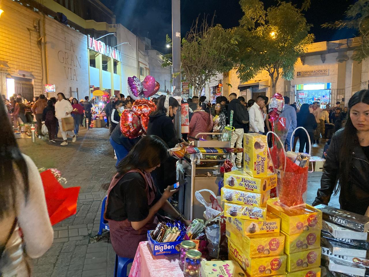 Incremento desordenado de ambulantes perjudica la imagen de Arequipa