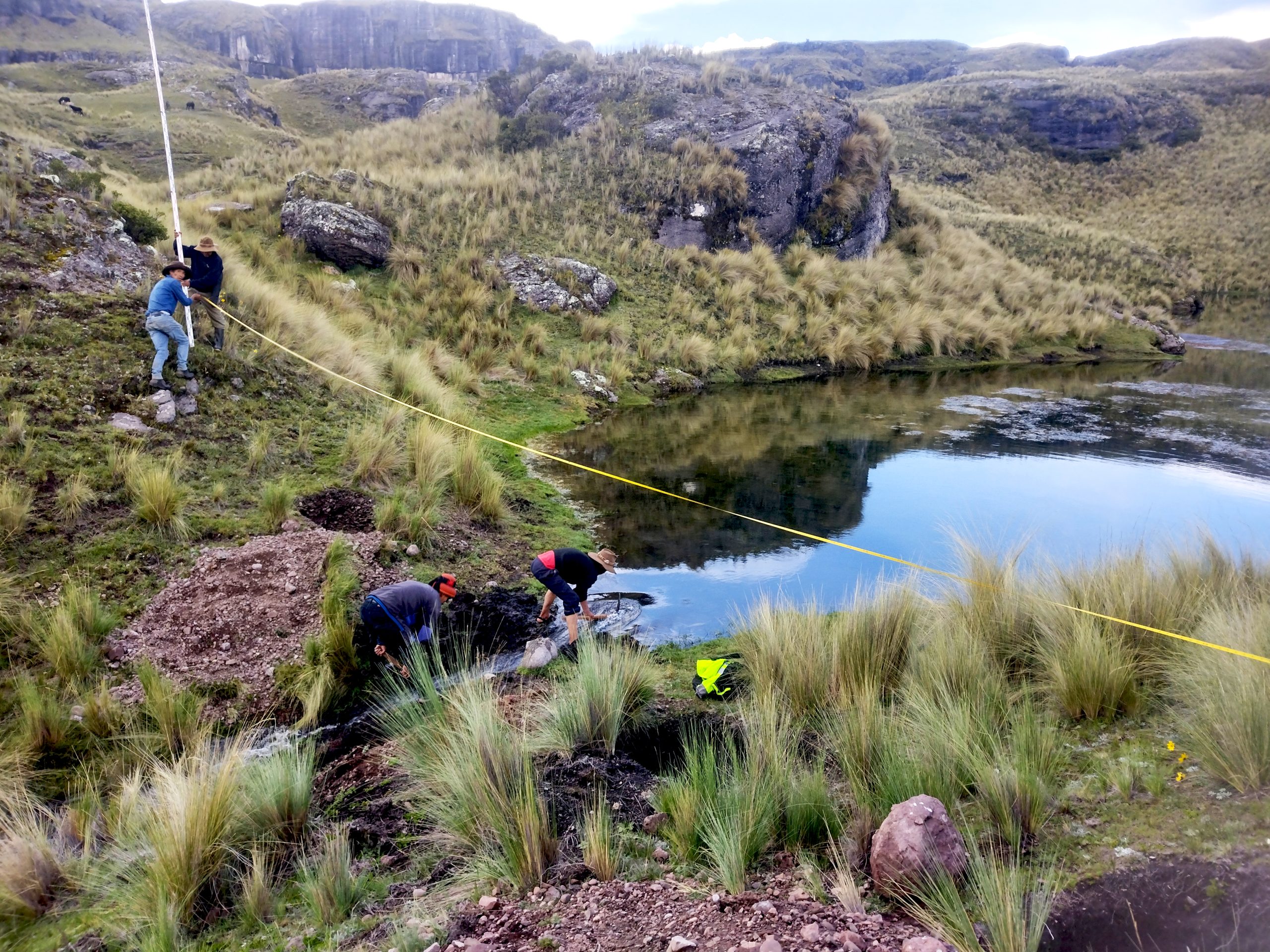 Inician construcción de 30 qochas con S/9.3 millones