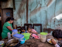 Pobreza aumentó de 27.5 % a 29 % en el 2023.