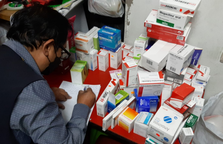 Salud continuará con operativos en farmacias informales