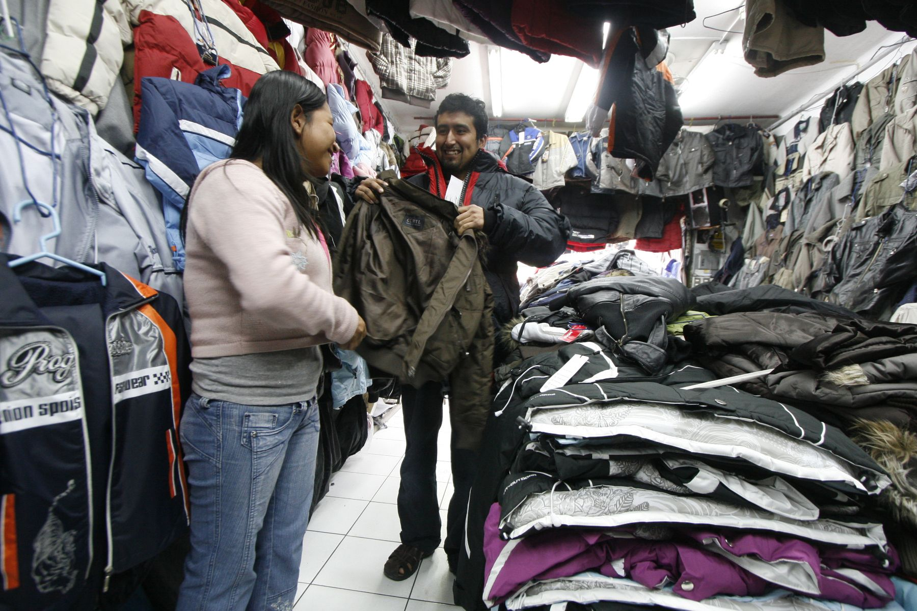 Arequipa destaca en exportación de ropa de abrigo a 42 países