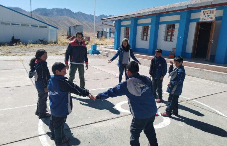 Friaje en Arequipa produce aplazo de horarios en colegios