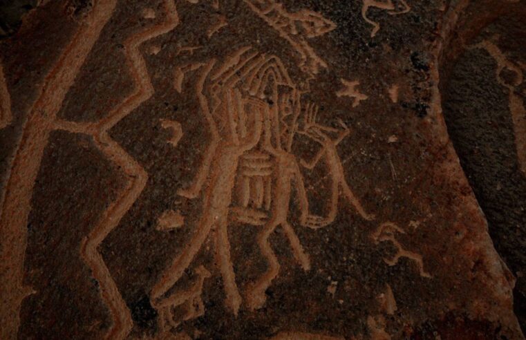Petroglifos de Toro Muerto podrían representar a danzantes y rituales