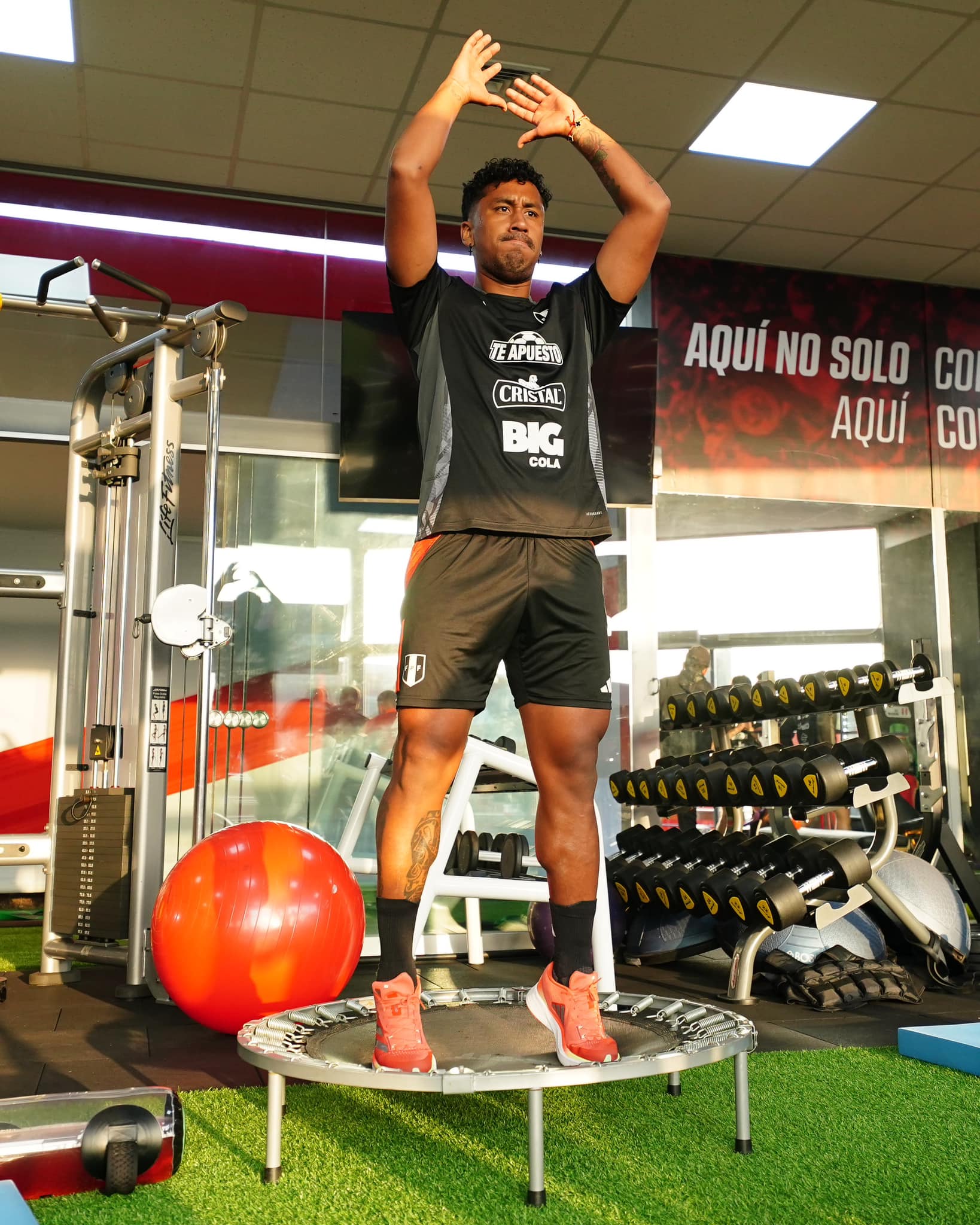 Tapia: «Sería mediocre pensar solo en probar jugadores»