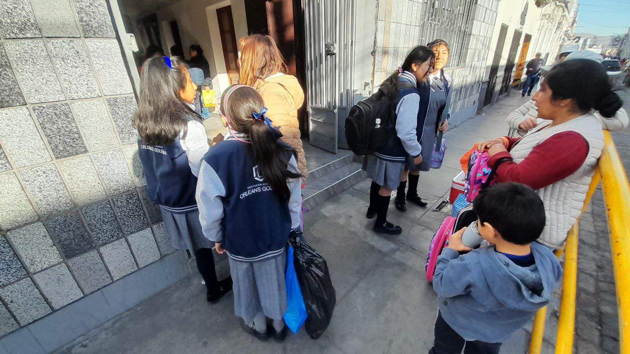 Ausentismo es de 20% en colegios privados por bajas temperaturas