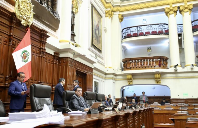 Congresistas cambian de bancadas a semanas de elección de directiva