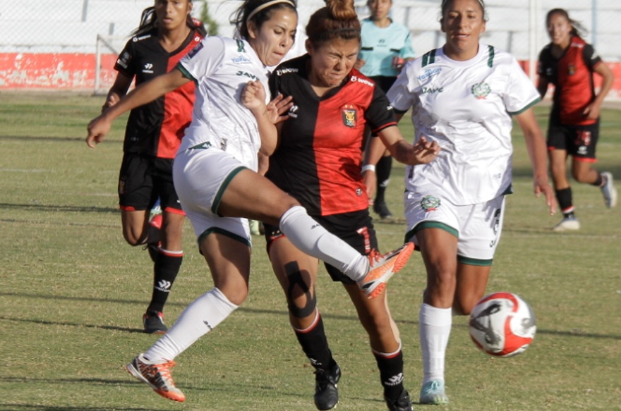 Las «Leonas» tienen dos fechas más para clasificar