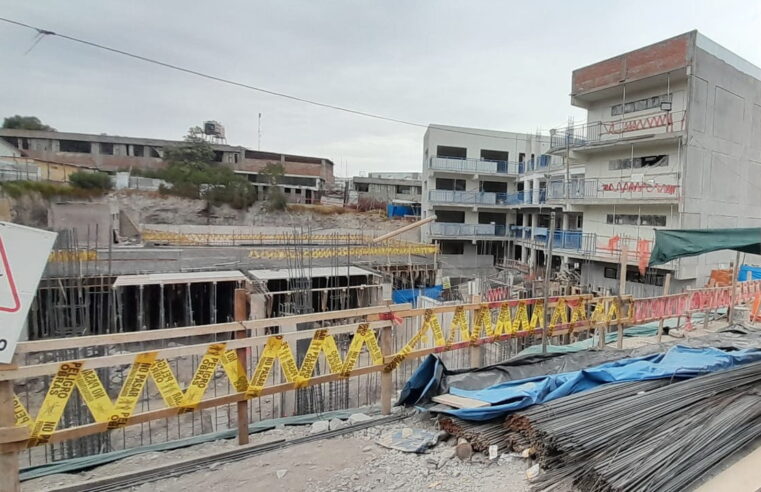 Colegio Bouroncle y asfaltado en Av. Jesús paralizados y sin fecha de culminación