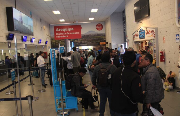 Aeropuerto de Arequipa restablece progresivamente vuelos a Lima 