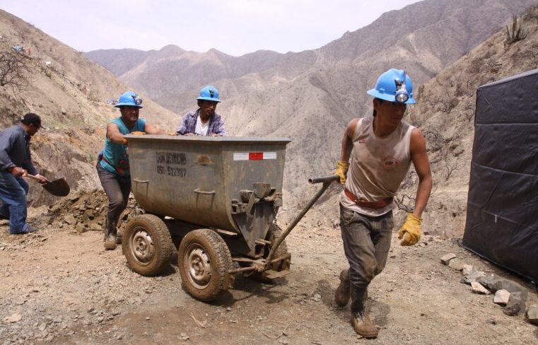 Alertan incremento de minería informal en Castilla