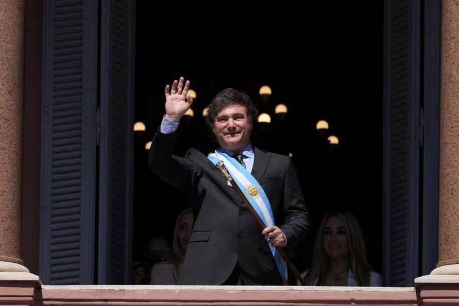 ARGENTINA: CIERRAN MINISTERIO