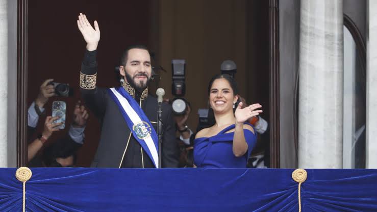 Nayib Bukele es investido para segundo mandato en El Salvador