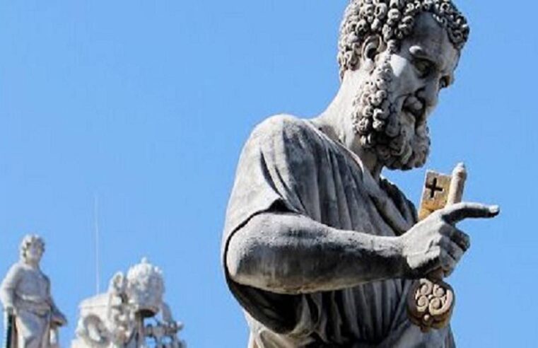 EL PAPA, SUCESOR DE SAN PEDRO