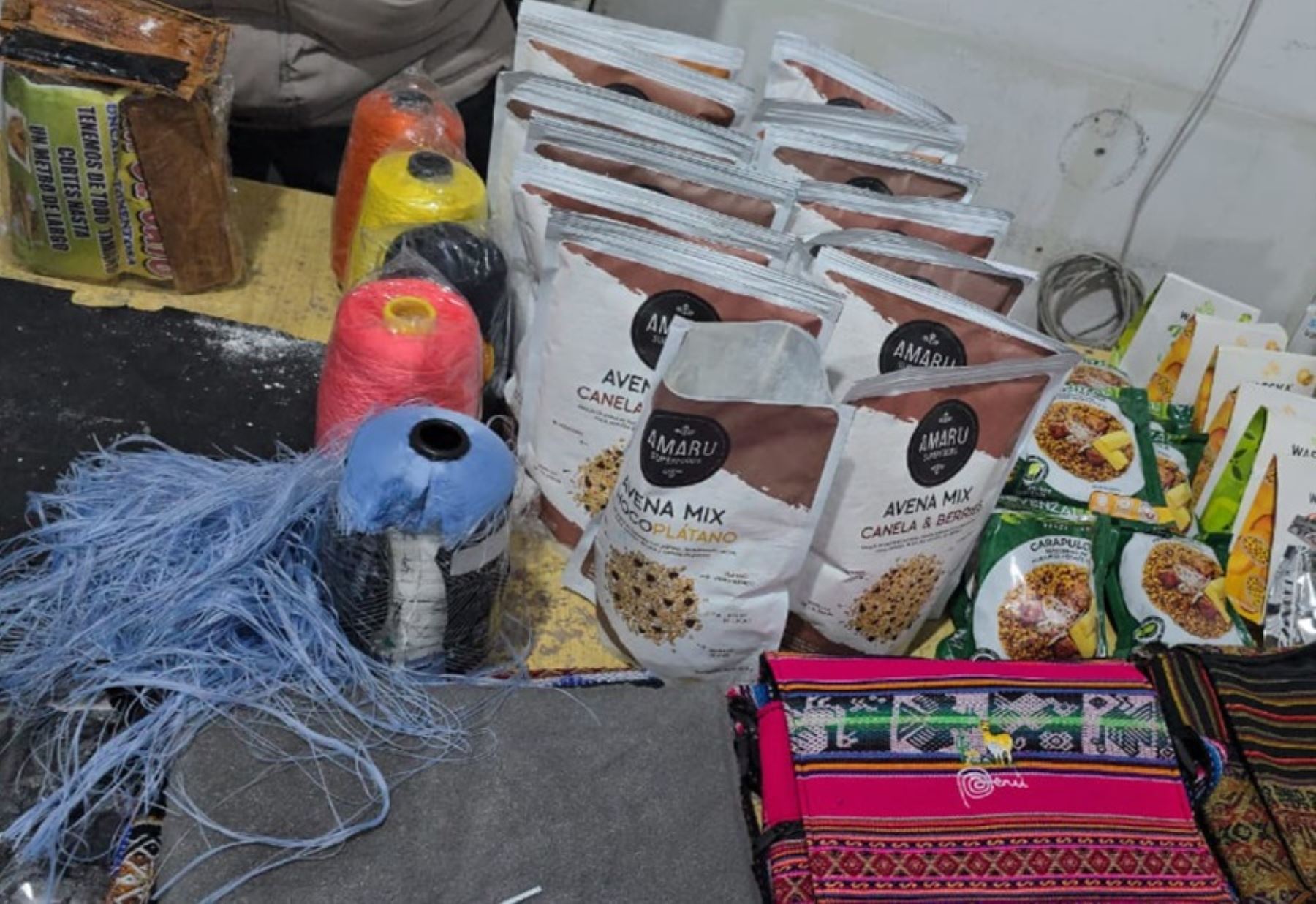 Sunat y PNP intervienen a pasajero extranjero con 19 Kg de droga