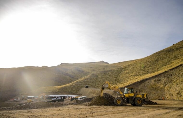 Demandan acelerar obras en vía Viscachani-Sibayo-Caylloma 