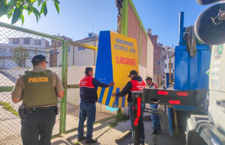Clausuran con bloques de concreto estadio Colón por ser peligroso