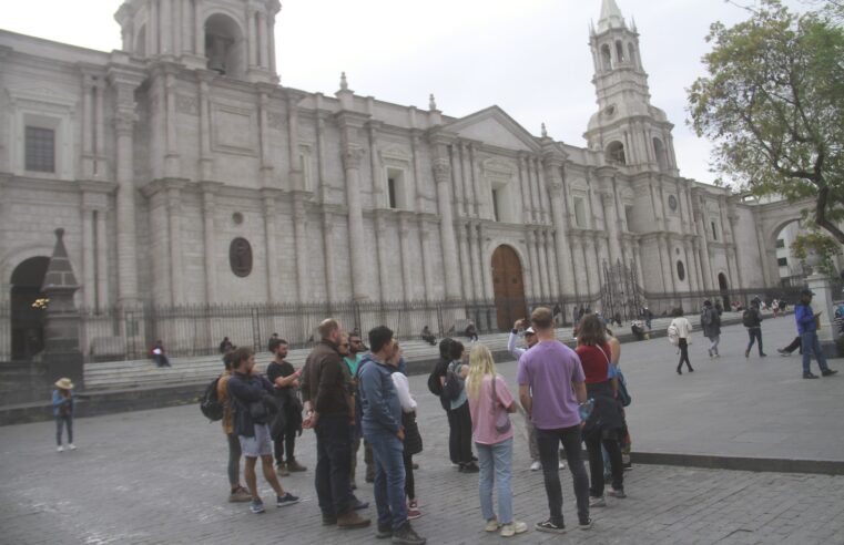 Al menos 30 mil turistas llegaron a Arequipa durante julio 