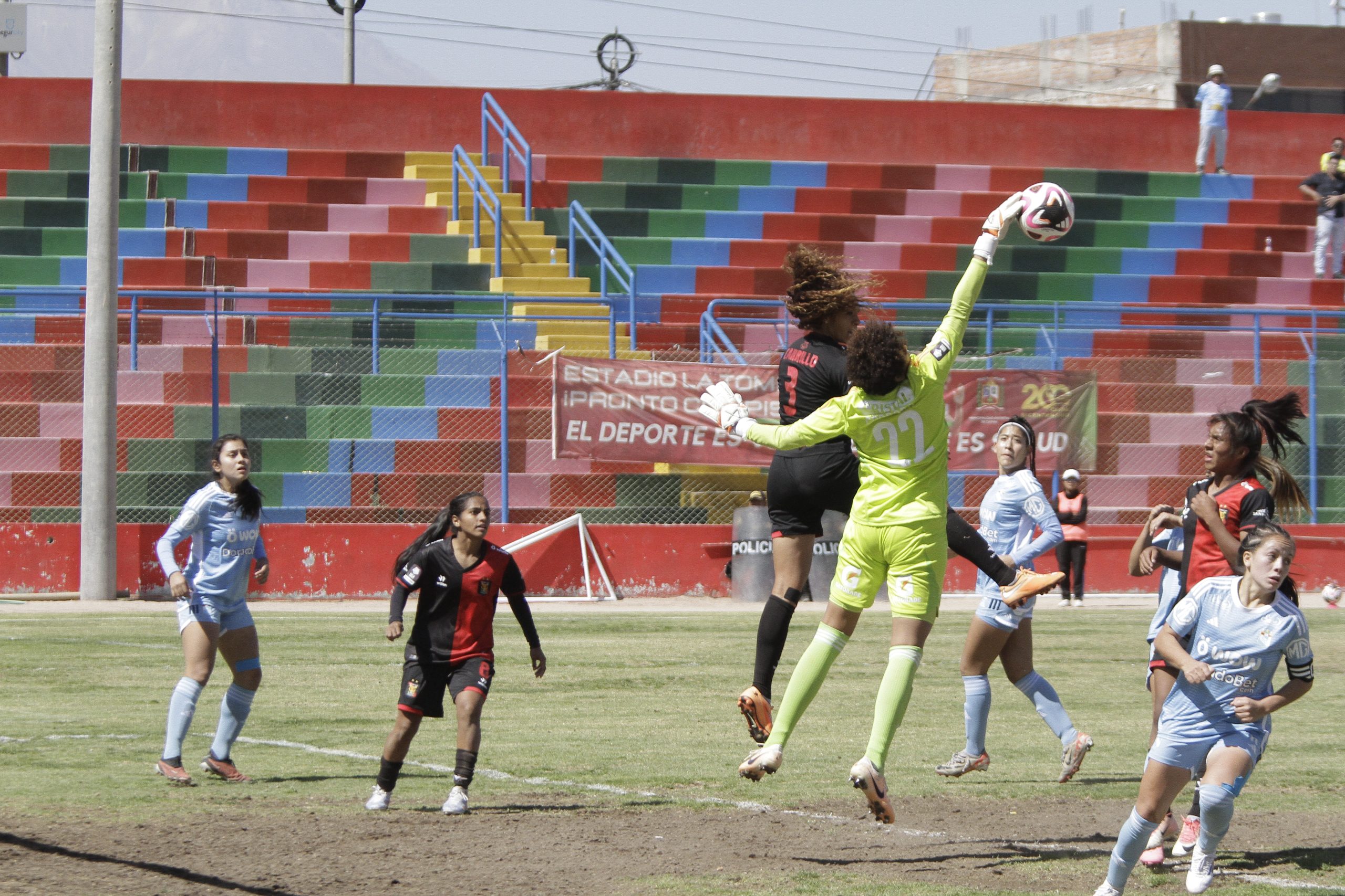 Empate ante Cristal complica clasificación de las «Leonas»