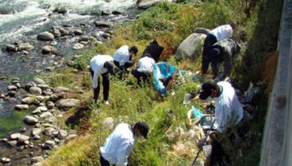 Recogen más de 4 toneladas de basura en el rio chili