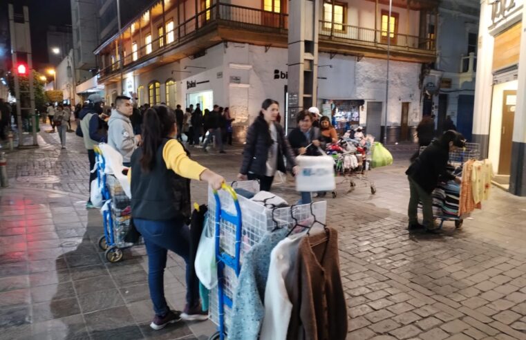 MERCADERES: LA CALLE MÁS INFORMAL DEL CENTRO DE AREQUIPA