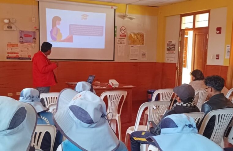 Adolescentes reciben charlas para prevenir el embarazo