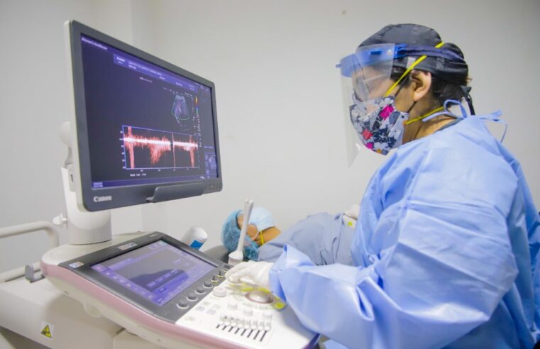 Buscan regularizar adquisición de equipamiento médico en un mes